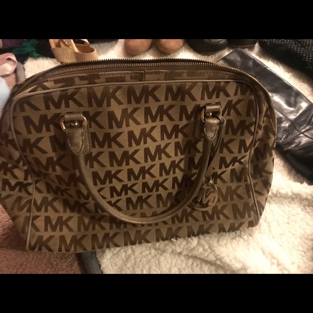 Bag - Picture 2 of 5